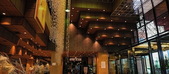 Chinggis Khaan Hotel