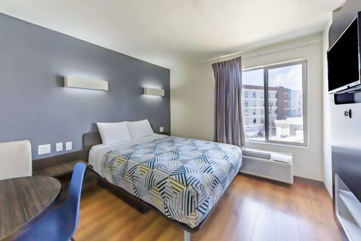Desk, iron/ironing board (on request), free WiFi, bed sheets