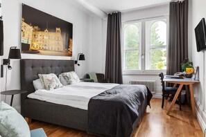 Chambre Standard, 1 très grand lit, non-fumeur