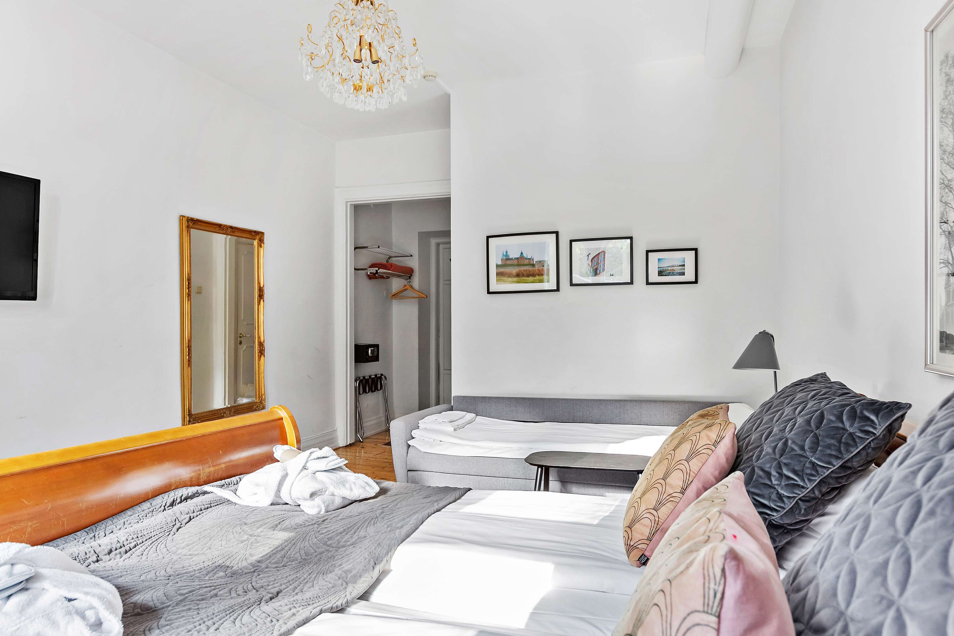 superior room, 1 king bed, non smoking | in-room safe, individually decorated, individually furnished, desk