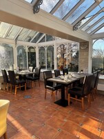 Se sirven desayunos, almuerzos y cenas