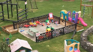 Children's play area - outdoor