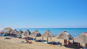 On the beach, free beach shuttle, sun-loungers, beach umbrellas