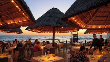 3 restaurants, breakfast, lunch, dinner served; Regional cuisine