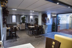 Restaurant - Best Western Manor Hotel (Gravesend)