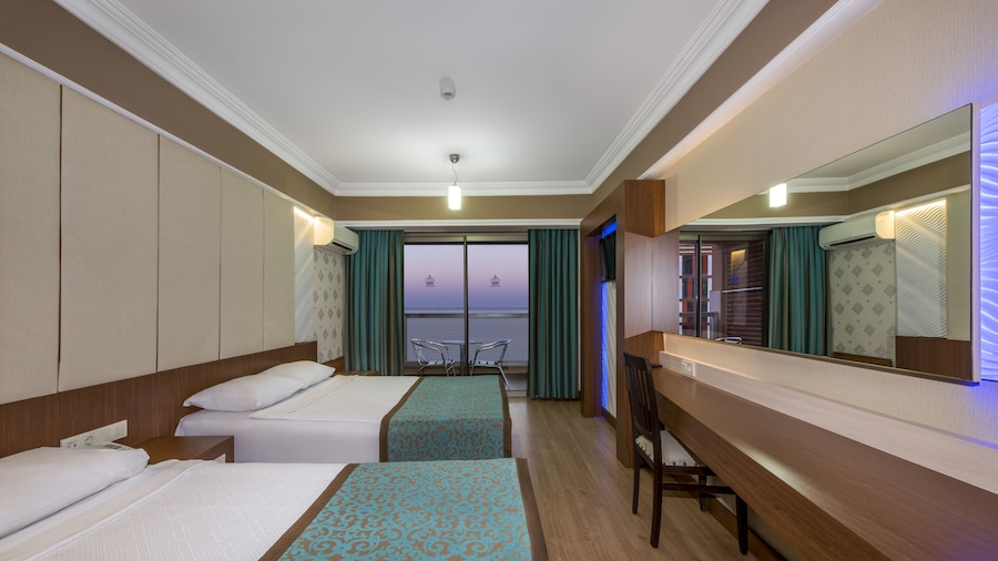Taç Premier Hotel & Spa