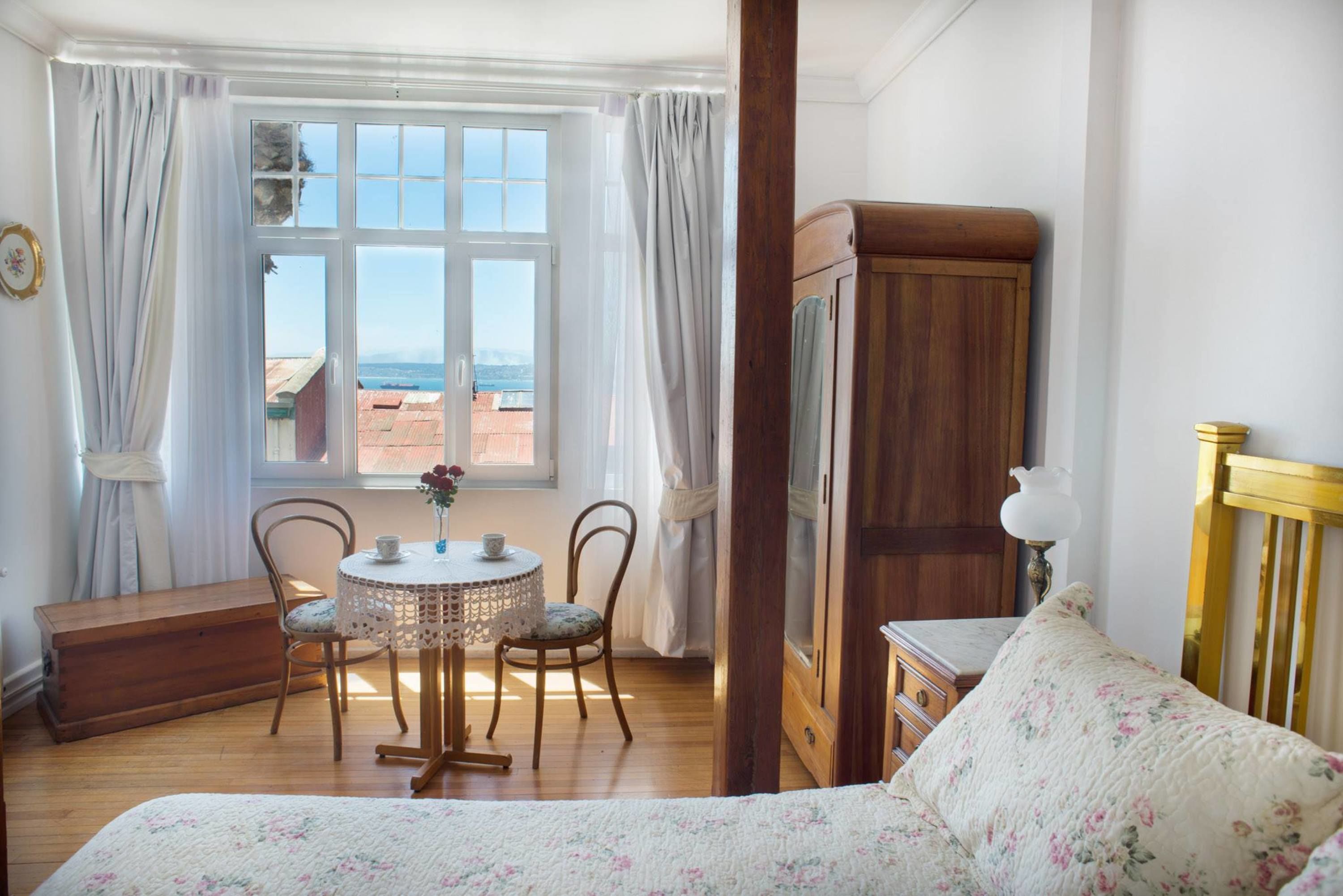 standard double room | minibar, free wifi, bed sheets