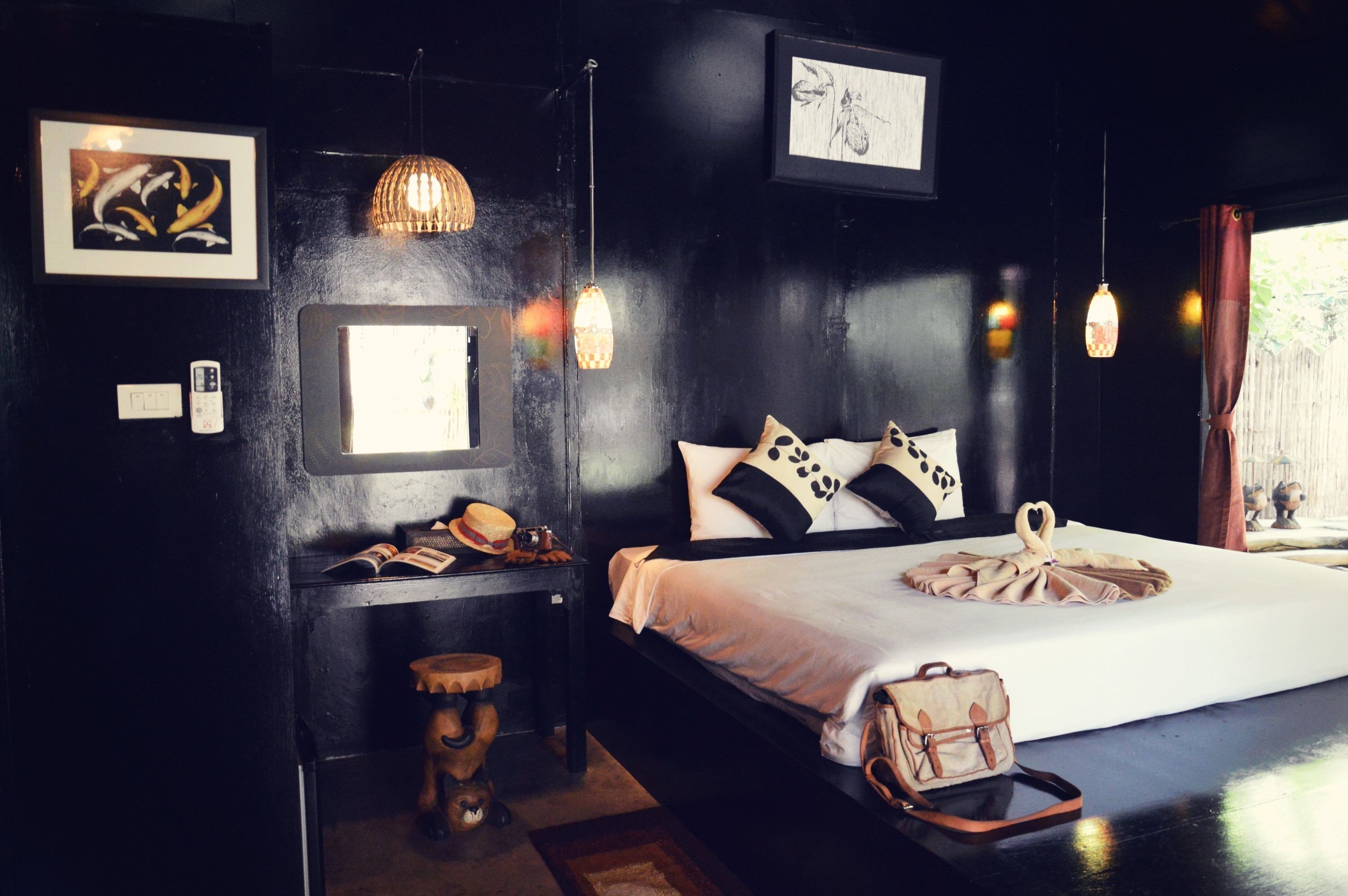 Deluxe Room | Minibar, iron/ironing board, rollaway beds, free WiFi