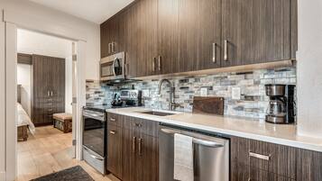 Luxury Condo, Kitchen | Private kitchen | Full-size fridge, microwave, oven, stovetop