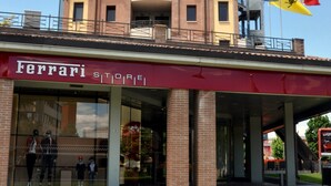 The Planet Hotel with a Ferrari Store on the ground floor. - Planet Hotel (Maranello)