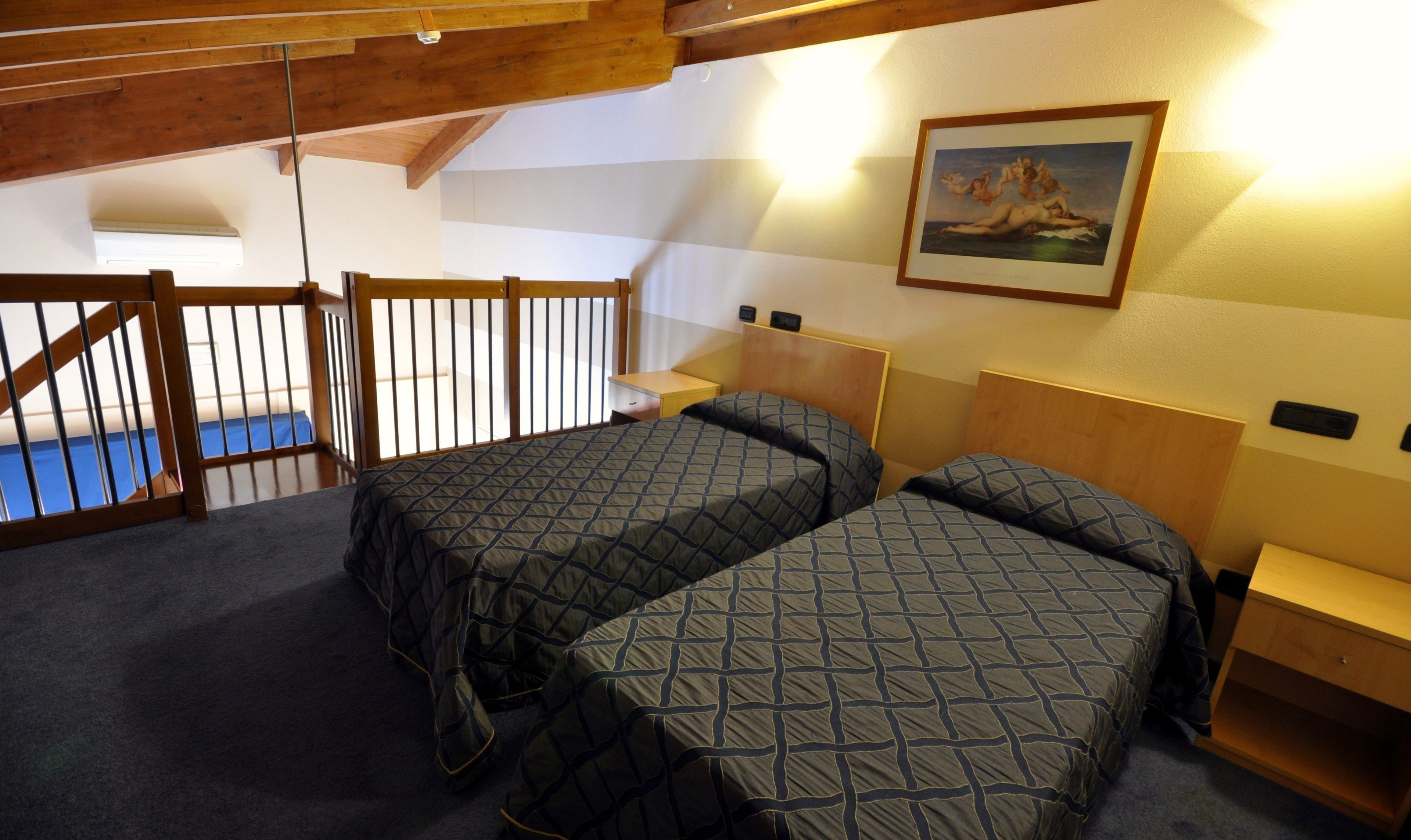 minibar, in-room safe, desk, free wifi