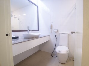 Bathroom - Kuching Park Hotel (Kuching)