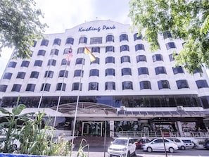Exterior - Kuching Park Hotel (Kuching)