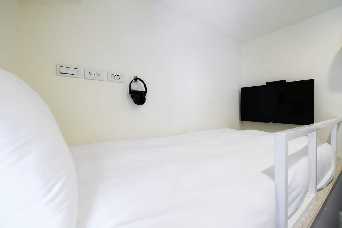 Single Room - Upper Layer