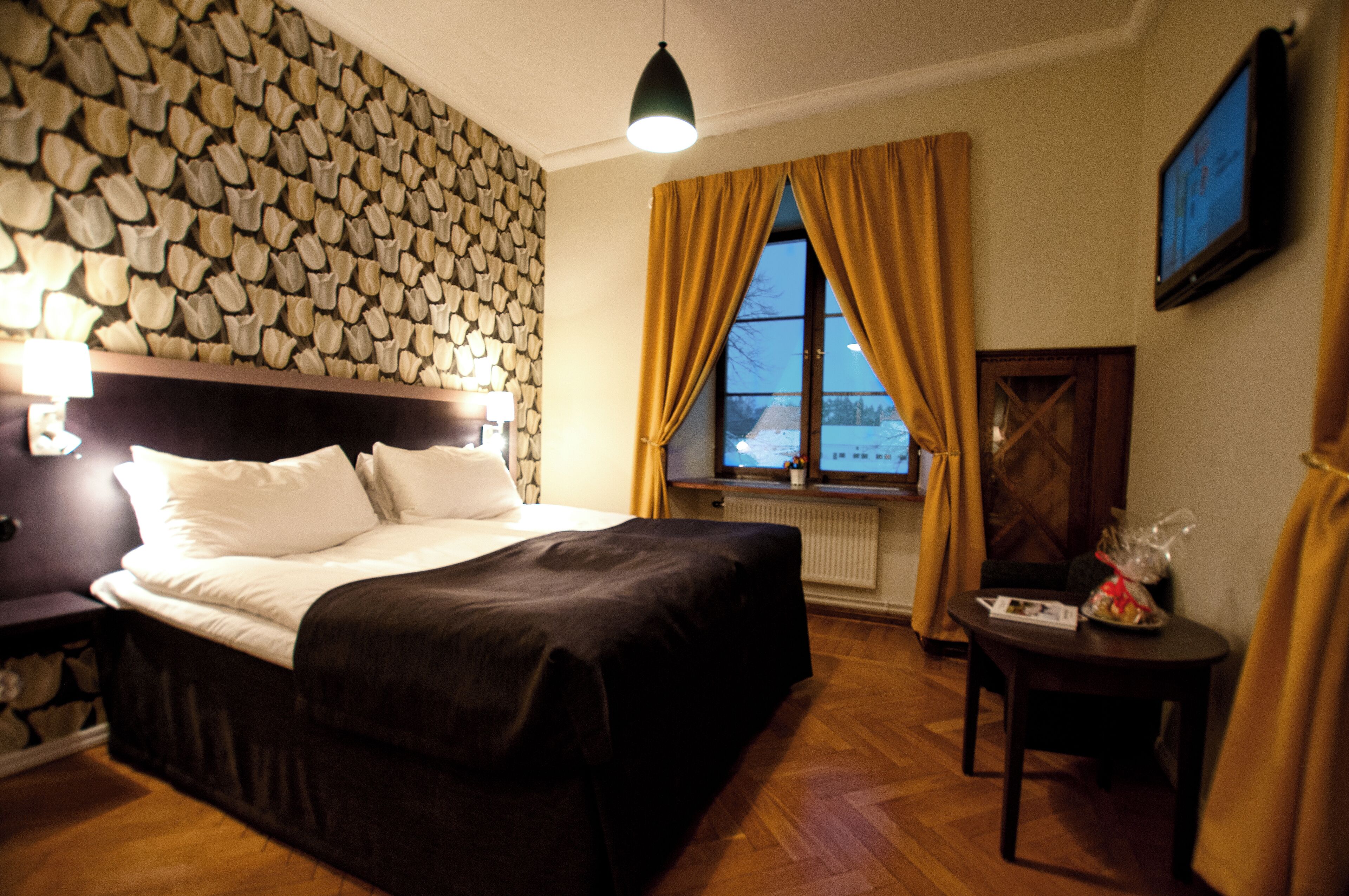 double room (150m from the mansion) | 1 bedroom, minibar, individually furnished, desk