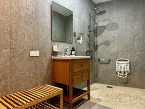 Bathroom - Irin Hotel (Antibes)