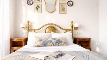 Chambre Double Standard | Minibar, coffres-forts dans les chambres, bureau