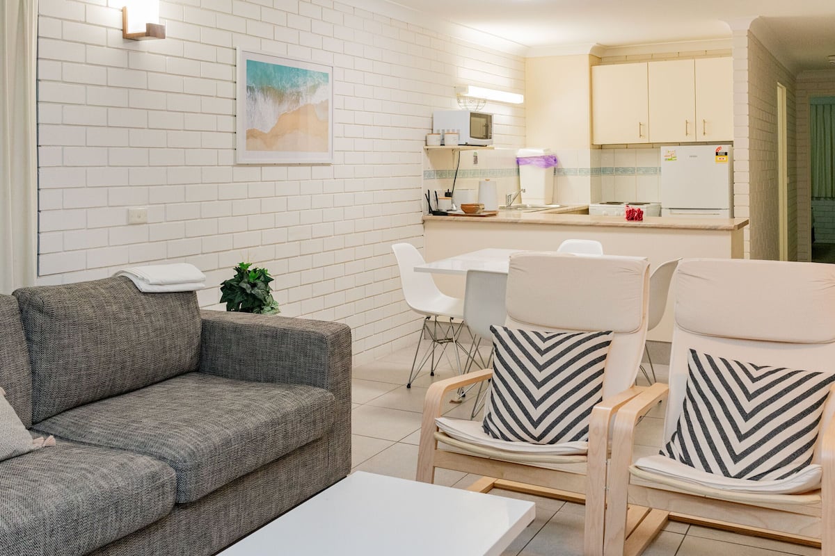Apartment, 2 Bedrooms | Living area | TV