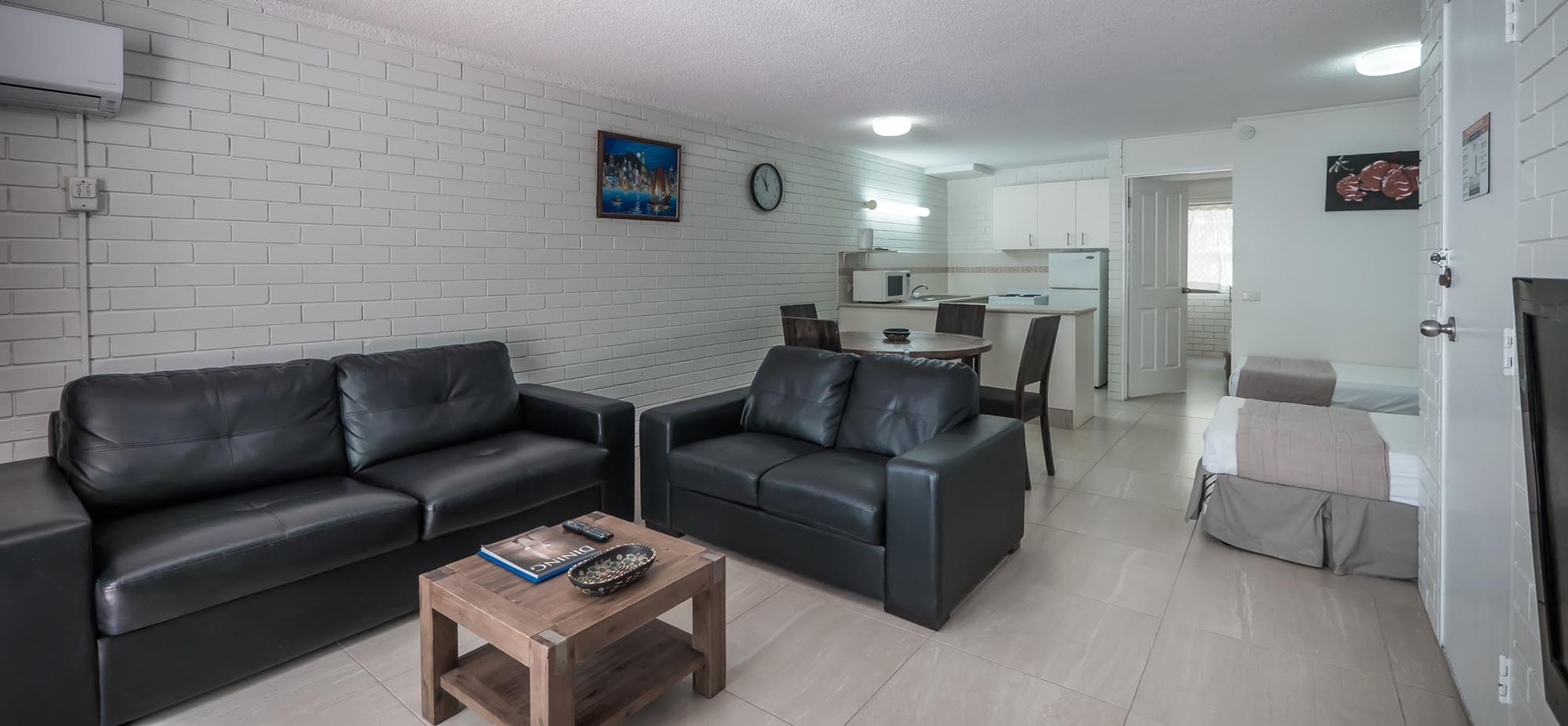 Photo - Trickett Gardens Holiday Inn