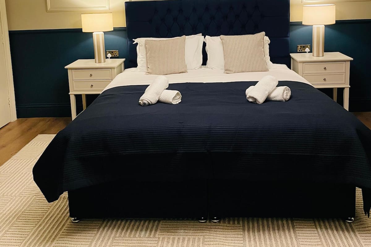 Superior-Doppelzimmer, 1 King-Bett, Stadtblick | Hochwertige Bettwaren, Daunenbettdecken, individuell eingerichtet