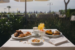Frokostbuffé er inkludert hver dag