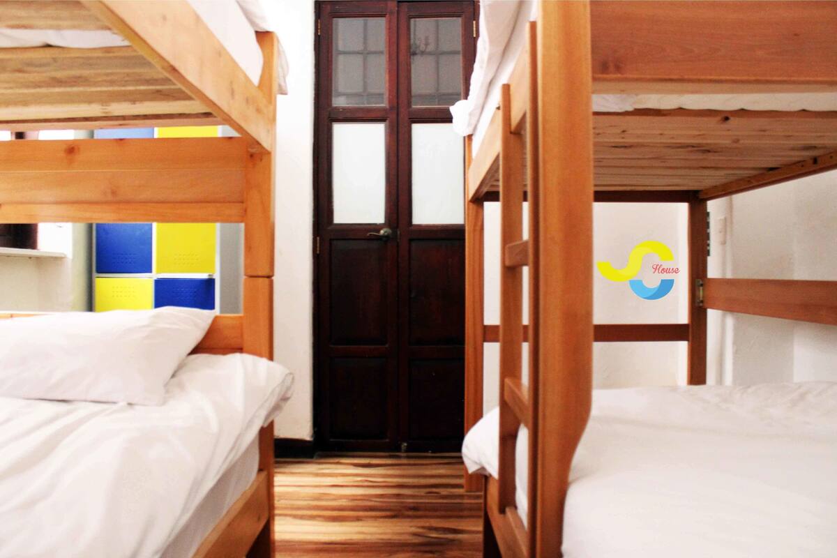 Literie de qualité supérieure, coffres-forts dans les chambres