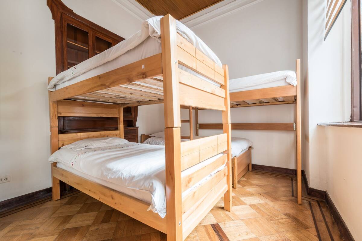 Literie de qualité supérieure, coffres-forts dans les chambres