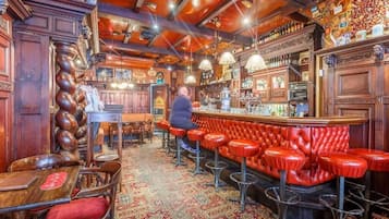 Bar (en la propiedad)