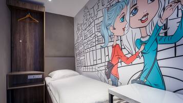 Caja de seguridad en la habitación, escritorio y cunas gratuitas