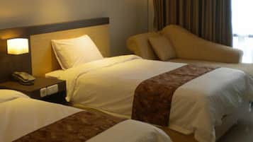 Minibar, in-room safe, soundproofing, free WiFi