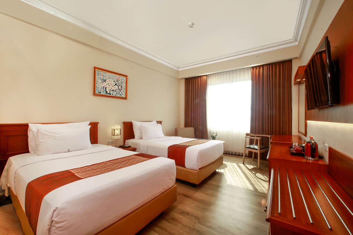 Superior Twin Room | Premium bedding, minibar, in-room safe, desk