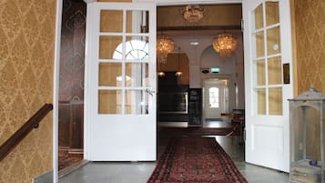 Entrée intérieure