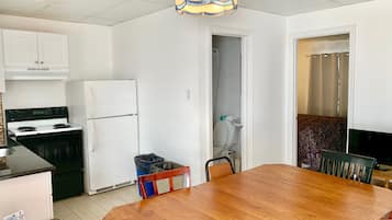 Departamento, 2 habitaciones | Tabla de planchar con plancha