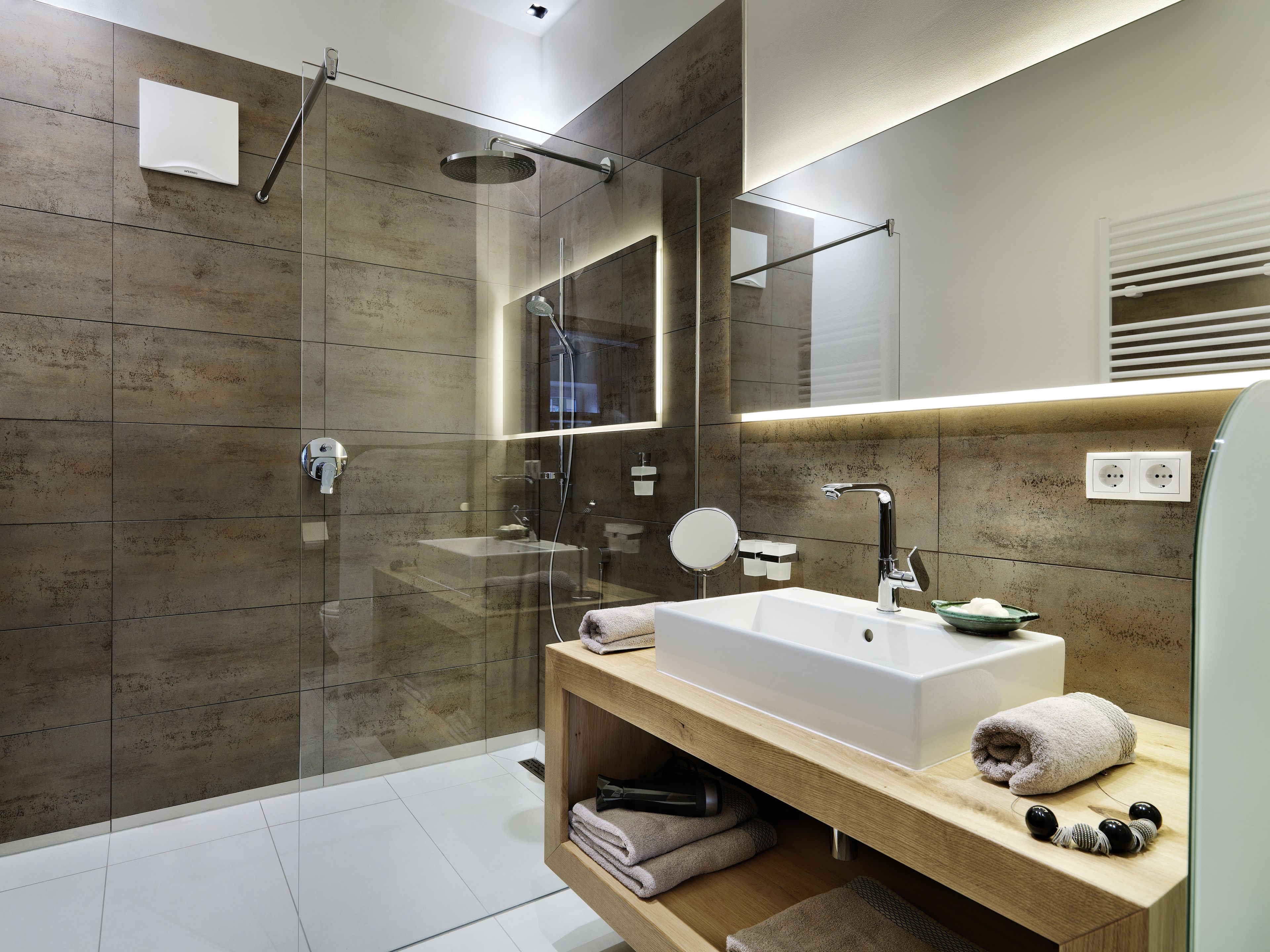 Free toiletries, hair dryer, bidet, towels