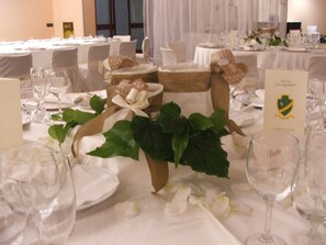 Lunch and dinner served, Mediterranean cuisine