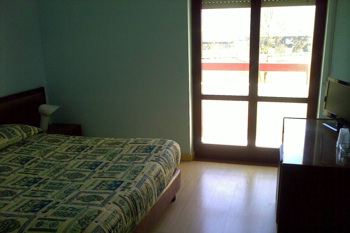 Double Room Single Use | Free minibar items, in-room safe, desk, cribs/infant beds