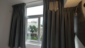 View from room - Panda's Hostel - Elegant (Kowloon)