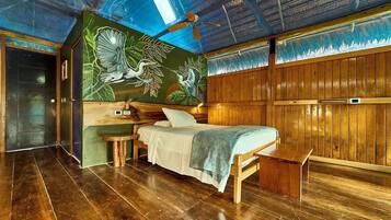 ์ฑ๊ธ๋ฃธ | ๊ฐ์ค ๋ด ๊ธ๊ณ , ์ฑ
์, ์นจ๋ ์ํธ