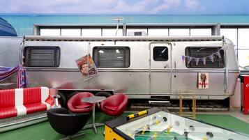 Caravan Deluxe | In-room safe, individually decorated, individually furnished