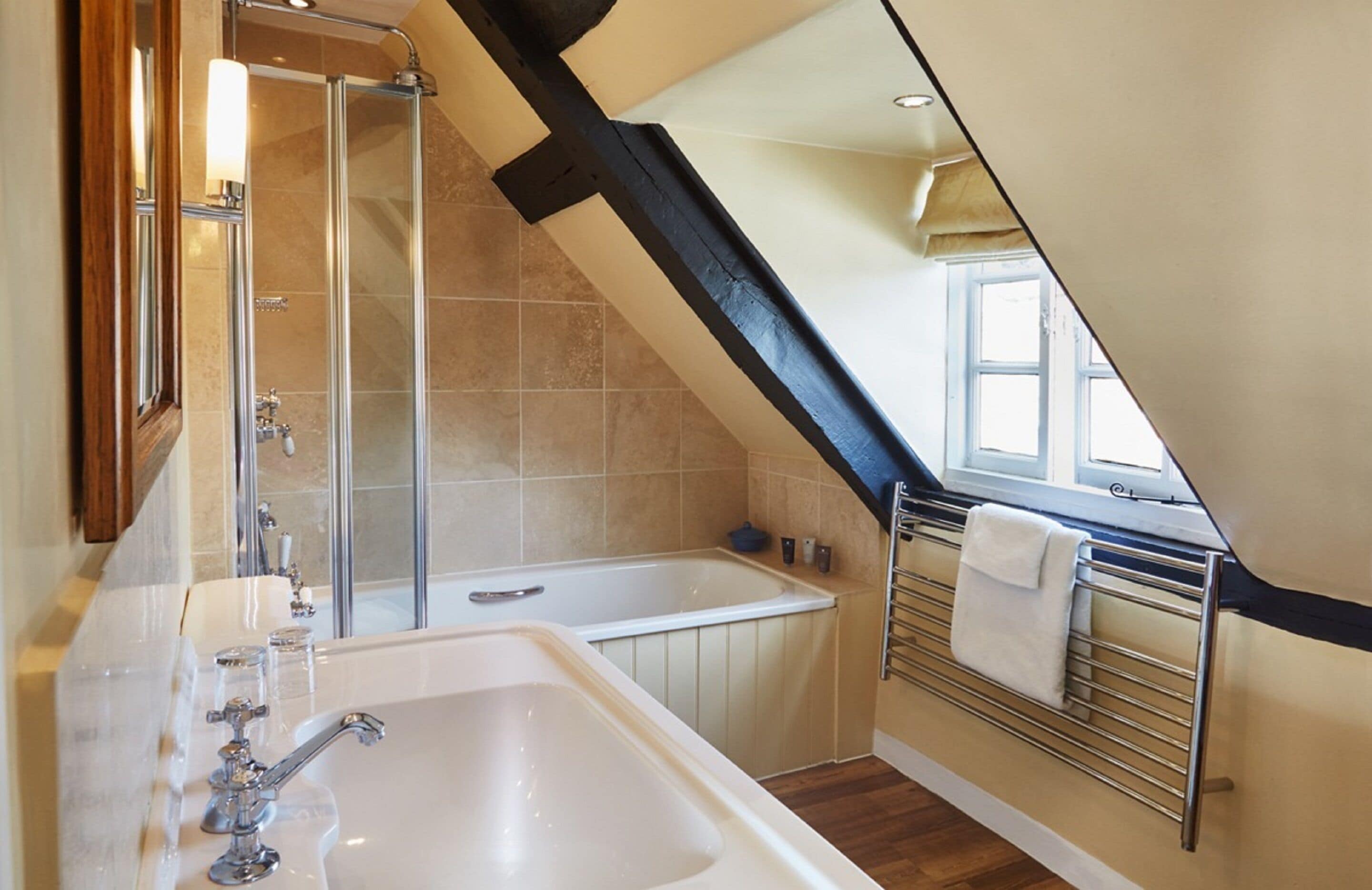 room (midhurst) | 1 bedroom, premium bedding, individually decorated