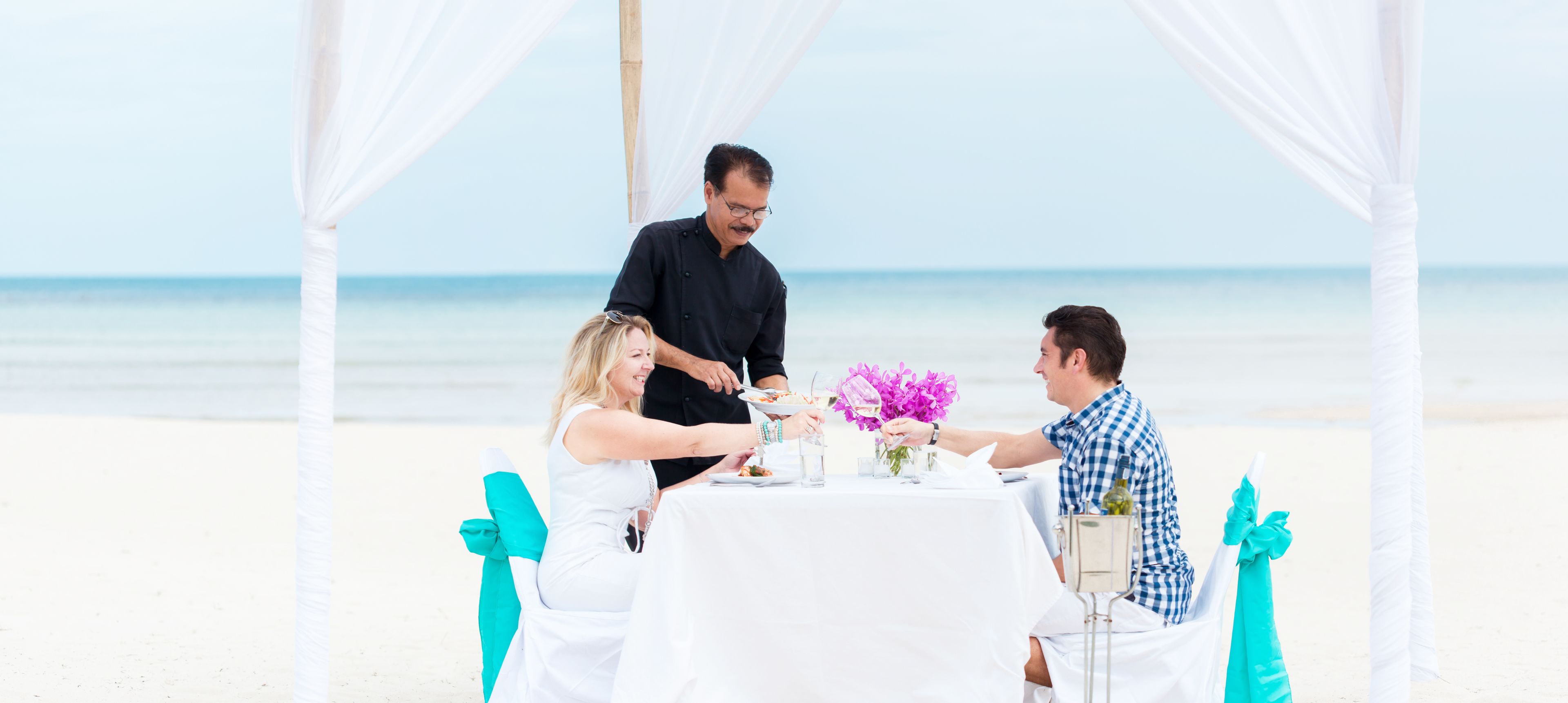 breakfast, lunch, dinner served; international cuisine, pool views