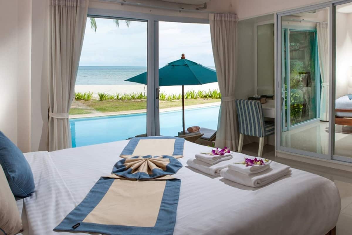luxury villa, 3 bedrooms, beach view | minibar, in-room safe, iron/ironing board, free cots/infant beds