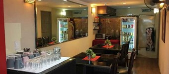Hotel Nanas Inn