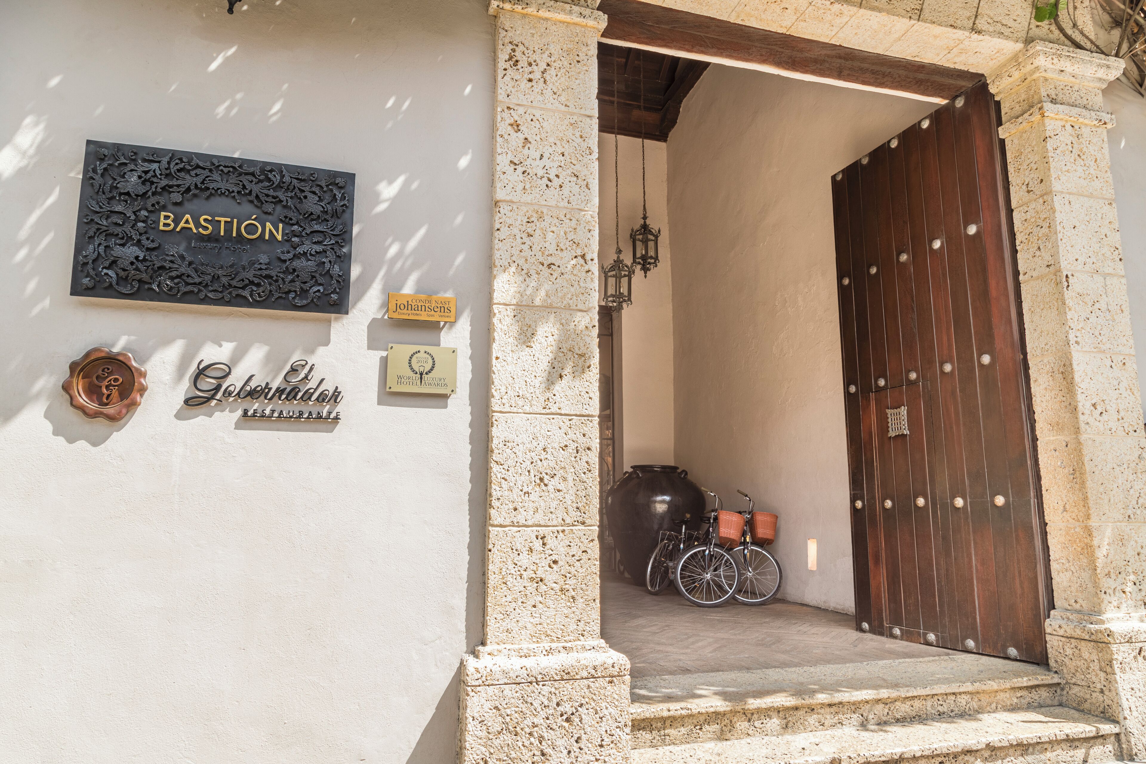 Photo - Bastión Luxury Hotel