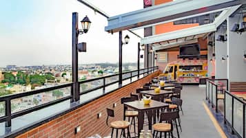 Frühstück, Mittagessen, Abendessen, indische Küche, Speisen im Freien