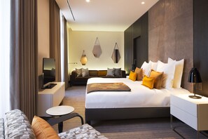 Suite | Premium bedding, minibar, in-room safe, desk - Hotel D Strasbourg (Strasbourg)