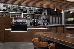 Cooked-to-order breakfast for a fee - Courtyard Philadelphia Bensalem (Bensalem)