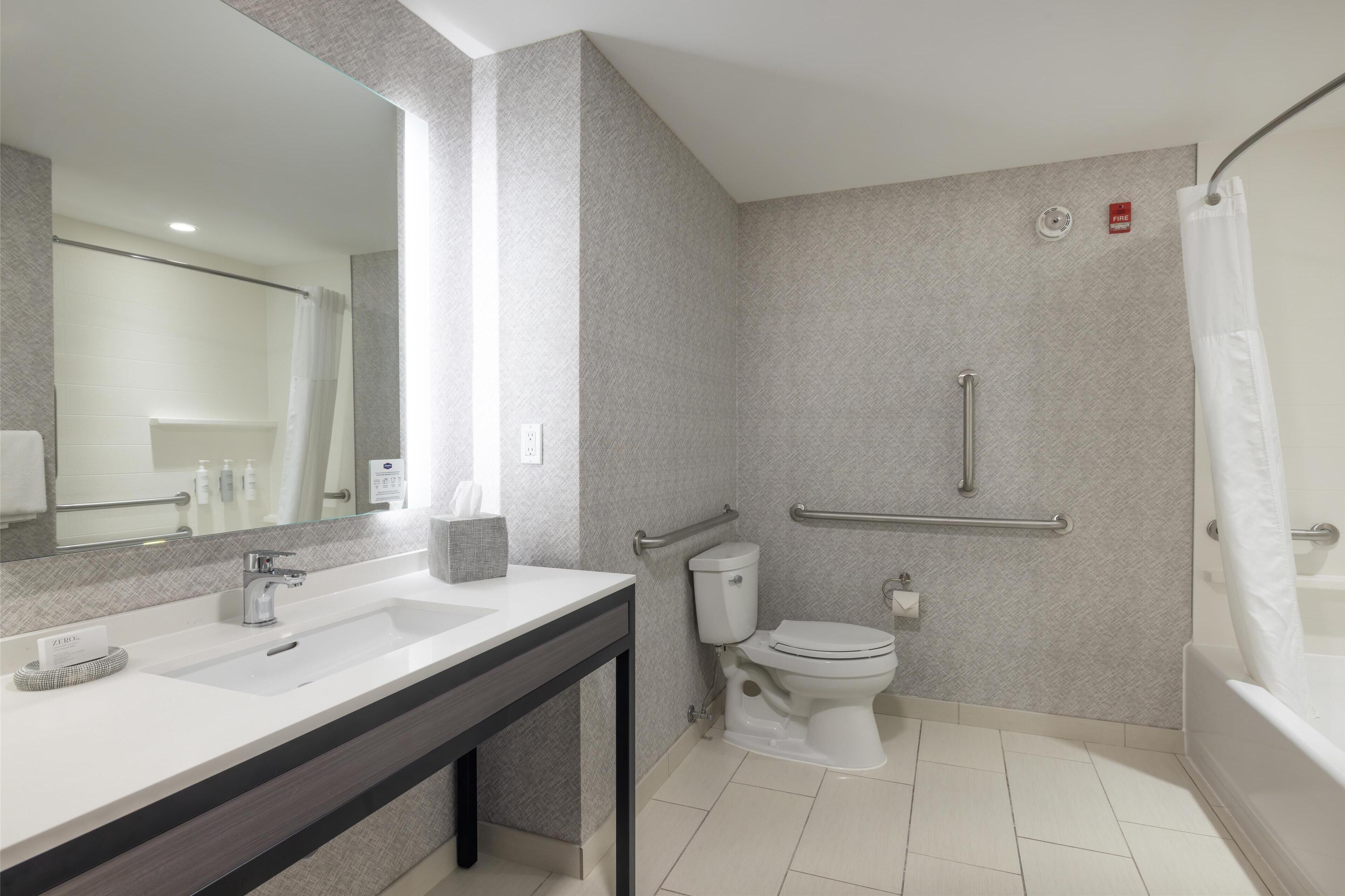 shower, free toiletries, towels