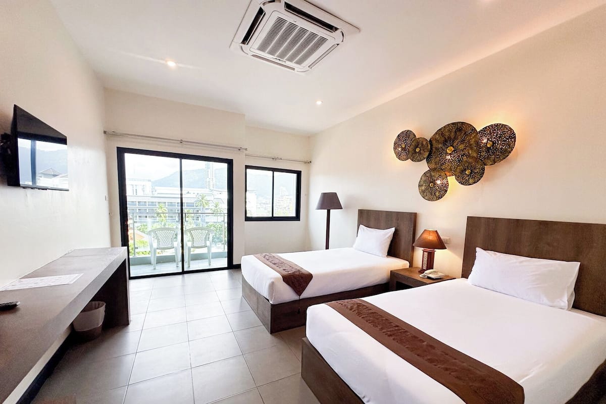 Minibar, in-room safe, desk, blackout curtains