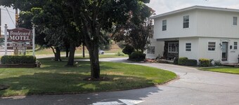 Boulevard Motel